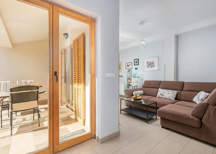 Blue Horizon Apartment