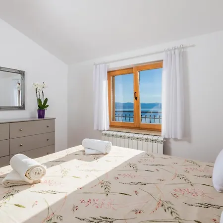 Blue Horizon 奥帕提亚